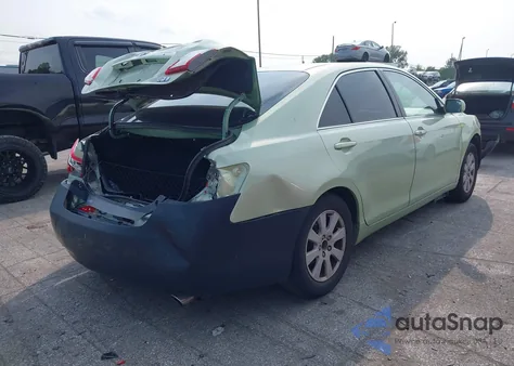 2008 Toyota Camry Hybrid z USA, uszkodzony, nr VIN 4T1BB46K58U036219